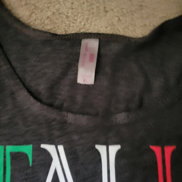 Tank top - Picture 2 of 2